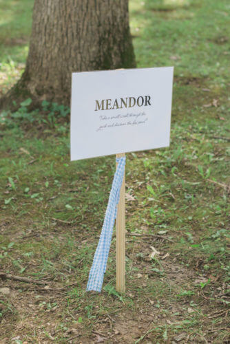 gina & justin wedding directional signs