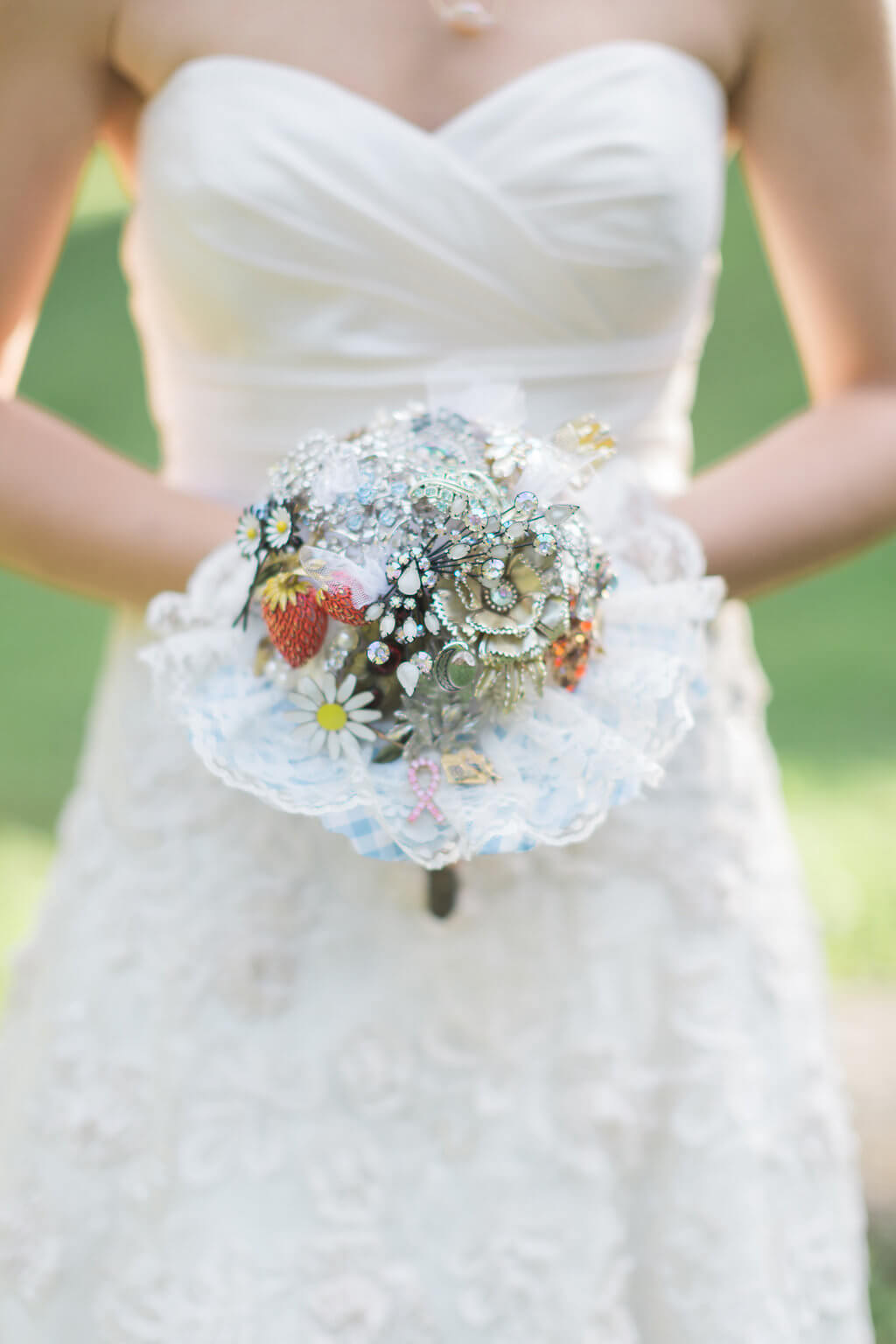 gina & justin wedding bouquet