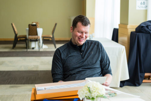 groom reading letter