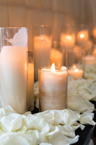 candles next to head table