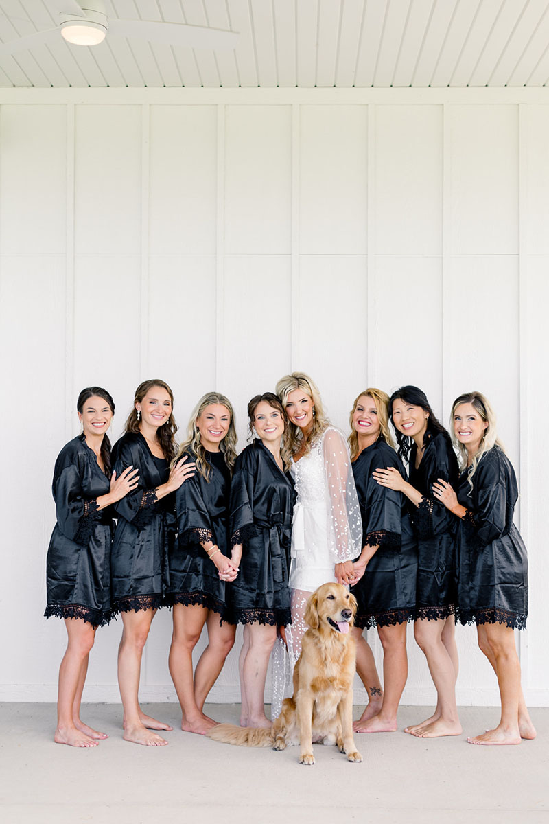 bride and her bridesmaids walker homestead